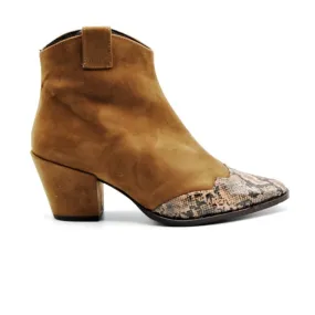 DANIELA X VEGA BOTIN WESTERN 1707