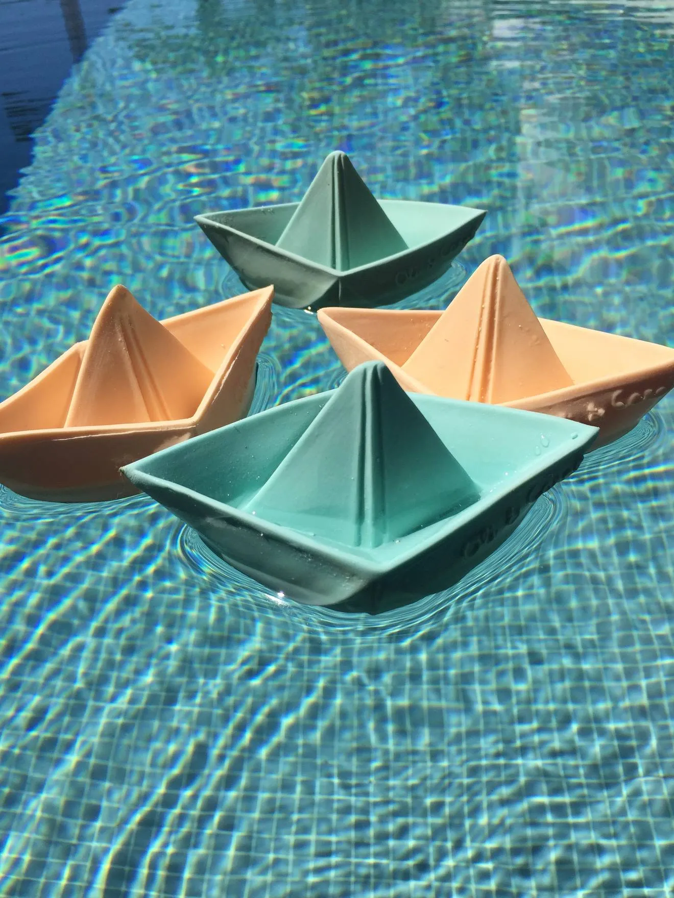 Juguete de baño Barco Origami - OLI & CAROL